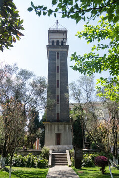 云南大學(xué)鐘樓春季風(fēng)光