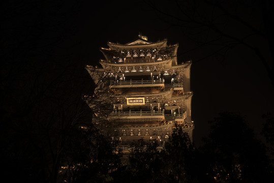 大明湖夜景
