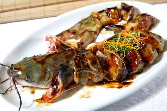 汗蒸劍骨魚