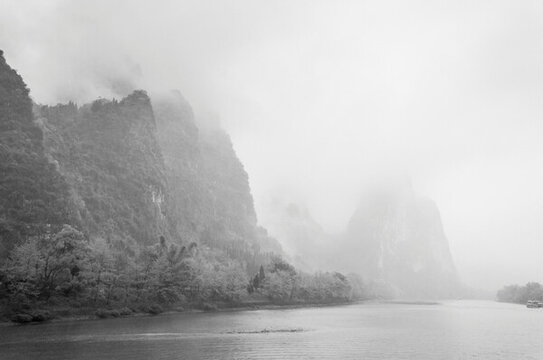 煙雨漓江