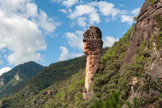 麗江玉龍千龜山情人峰