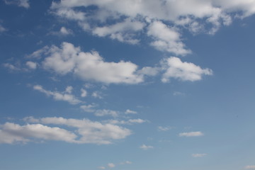 藍(lán)天 天 白
