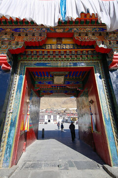 扎什倫布寺廟木門