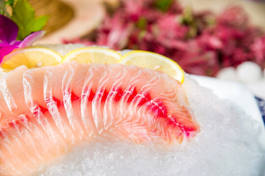 魚片刺身