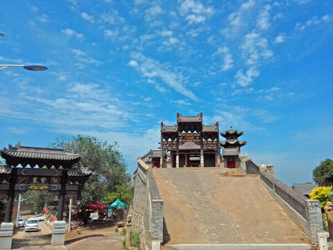 青龍古鎮(zhèn)牌樓