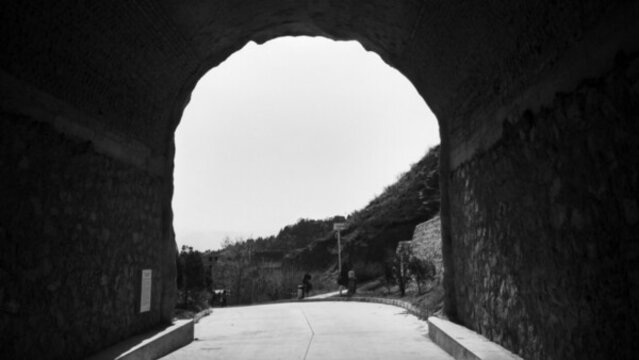 山洞