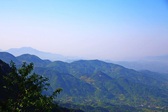 群山