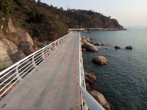 鵬城大小梅沙海邊棧道 海景一色