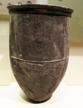 刻畫符號陶尊