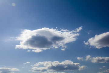 天空白云