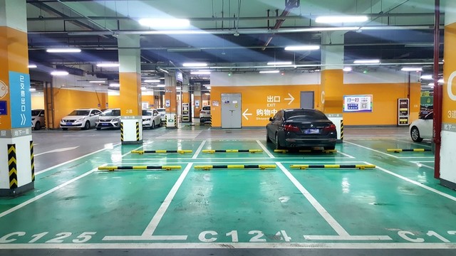 地下停車場(chǎng) 室內(nèi)停車場(chǎng)