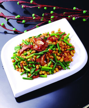 臘肉蒜臺黃豆芽