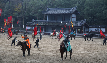 三國(guó)戰(zhàn)爭(zhēng)場(chǎng)景表演