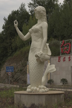 美人魚(yú)雕塑