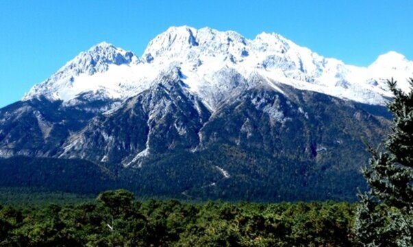 玉龍雪山