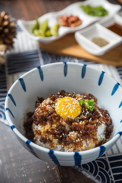 和牛香蔥拌飯