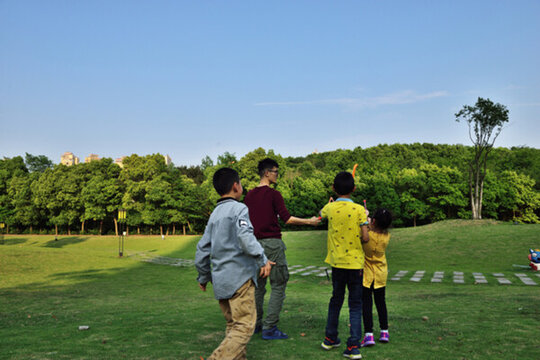 松滋 言誠(chéng)公園 樓房