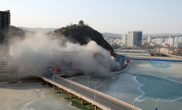 定向爆破現場