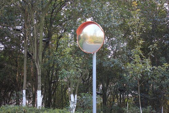 山路轉(zhuǎn)彎鏡