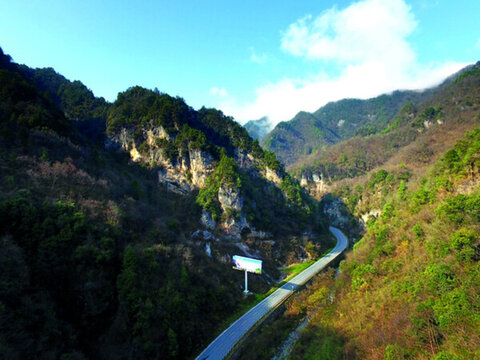 航拍湖北神農(nóng)架