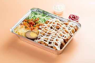 脆皮雞蓋飯