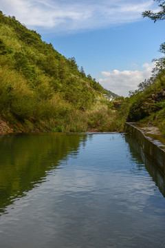 藍(lán)天白云