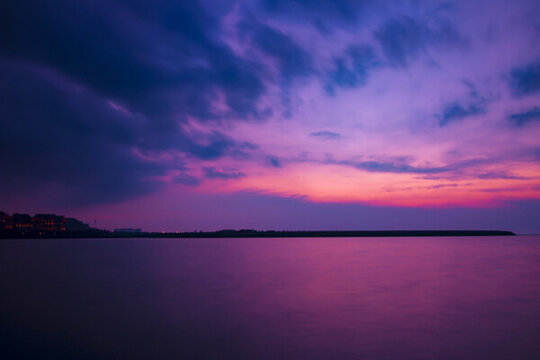 海邊沙灘傍晚夕陽(yáng)風(fēng)景