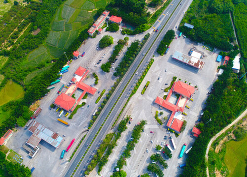 服務區(qū) 高速公路服務區(qū) 航拍