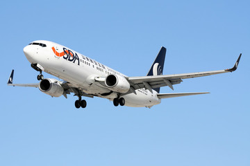 山東航空 飛機(jī)降落 航班落地