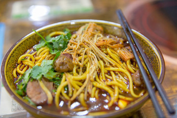 牛肉丸子面