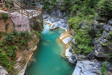 峽谷水韻