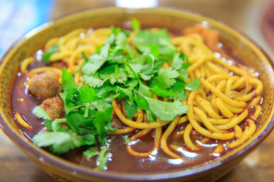 山西洪洞 牛肉丸子面