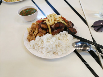 特色烤肉飯