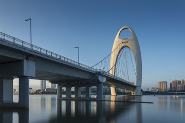 廣州獵德大橋