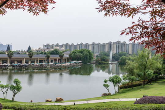 歐式建筑 湖泊倒影