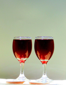 高酒杯