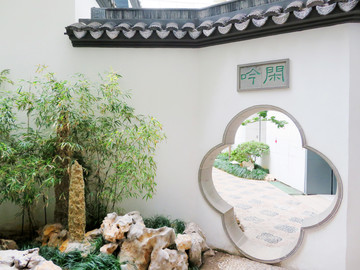 古典園林建筑 海棠形門