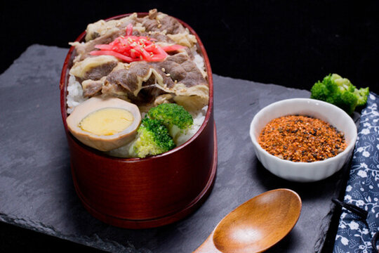快餐 咖喱飯 雞塊 外賣 高清