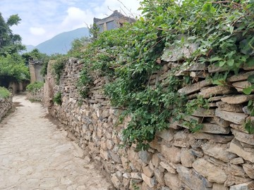 羌寨石頭墻