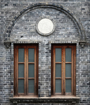 歐式門(mén)窗