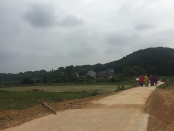 鄉(xiāng)下的小路