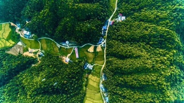 航拍景德鎮(zhèn)湘湖流坑塢風光