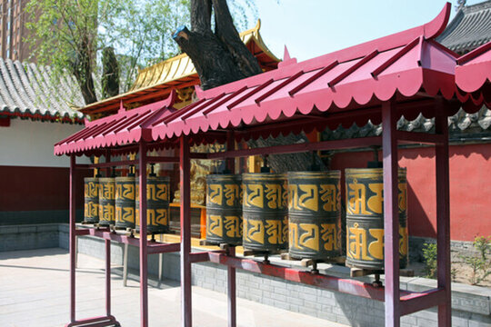轉(zhuǎn)經(jīng)筒 護國法輪寺