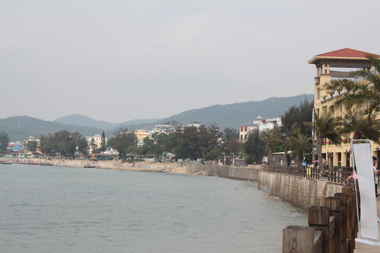 較場(chǎng)尾