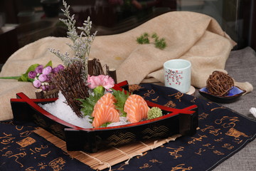 三文魚(yú)刺身