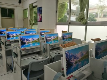 現(xiàn)代計(jì)算機(jī)電腦教室電子閱覽室