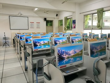 現(xiàn)代計(jì)算機(jī)電腦教室電子閱覽室
