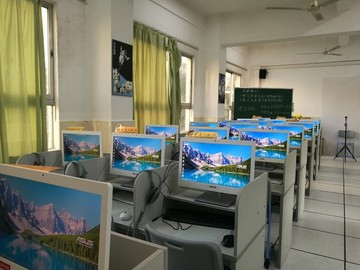 現(xiàn)代計算機電腦教室電子閱覽室