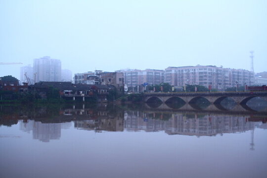 小城鎮(zhèn)清晨
