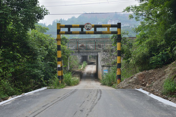 公路限高桿